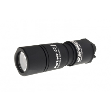 Svítilna Armytek Partner C1 v3 XP-L  / Teplá bílá / 744lm (40min) / 127m / 6 režimů / IP68 / 16340 Li-Ion / 57gr