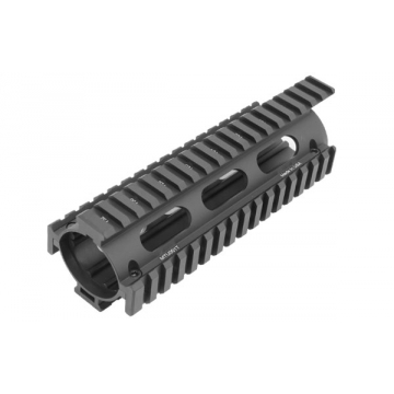 Předpažbí UTG PRO M4/AR15 Carbine Length Drop-in Quad Rail with Extension (MTU001T)